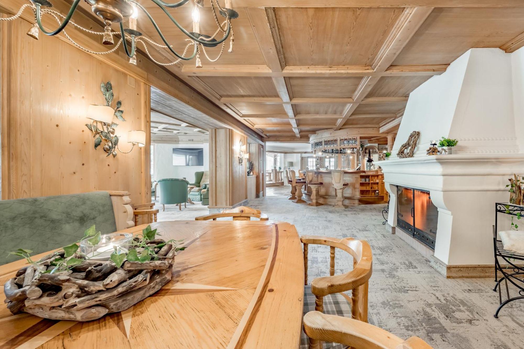 Wellness & Sporthotel Alpenhof Ehrwald Ngoại thất bức ảnh