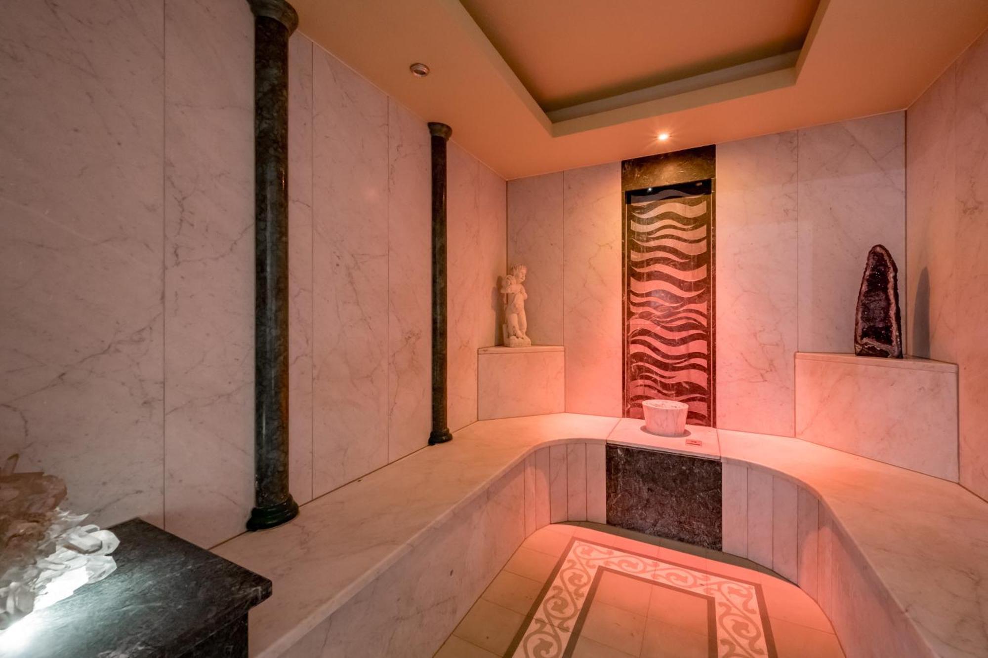 Wellness & Sporthotel Alpenhof Ehrwald Ngoại thất bức ảnh