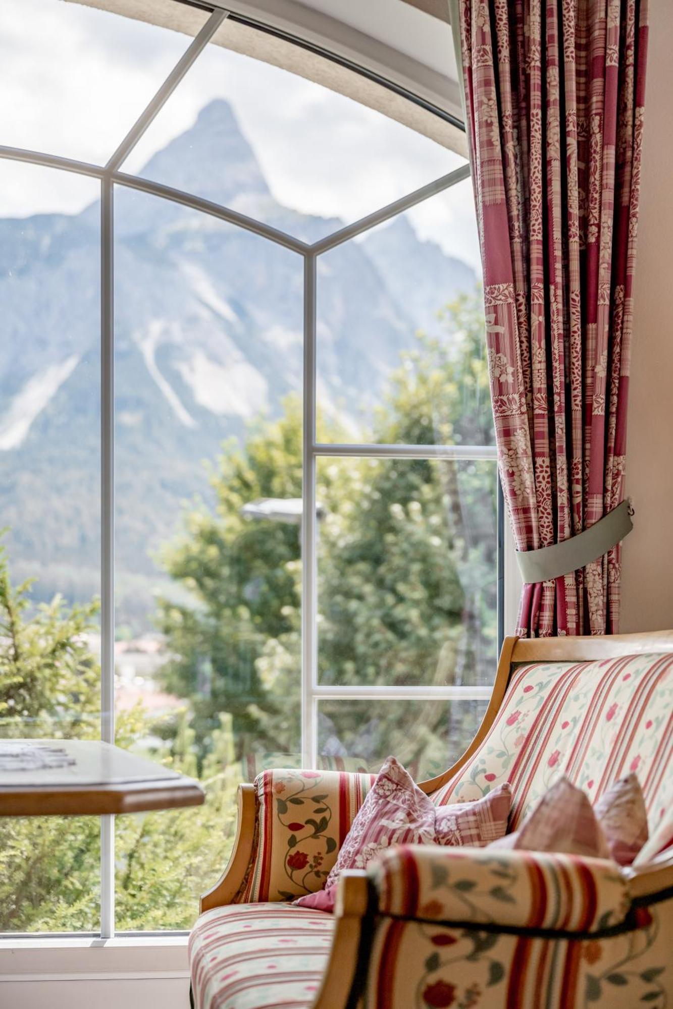 Wellness & Sporthotel Alpenhof Ehrwald Ngoại thất bức ảnh